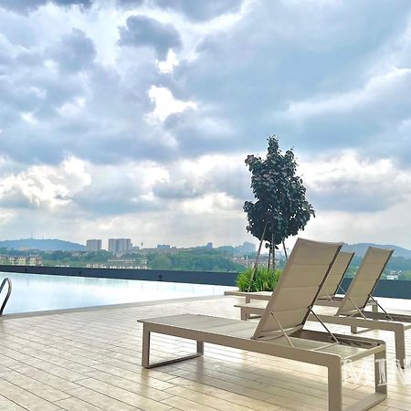 Mrt Balcony Netizen Couple Friendly #29 Appartement Cheras Buitenkant foto